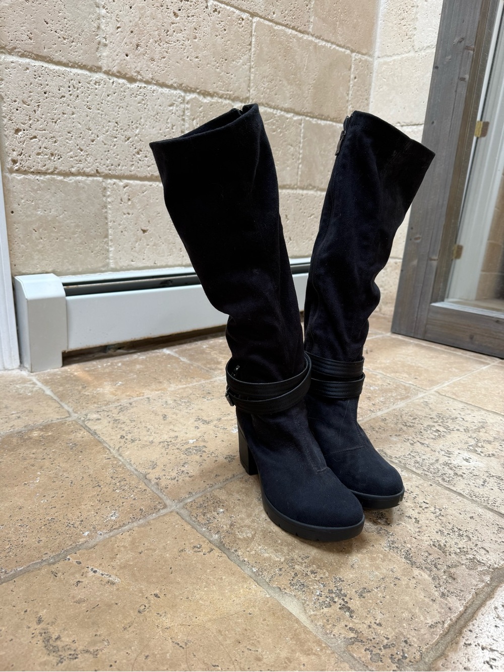 Women’s Black Suede-feel Knee-High Heeled Boots